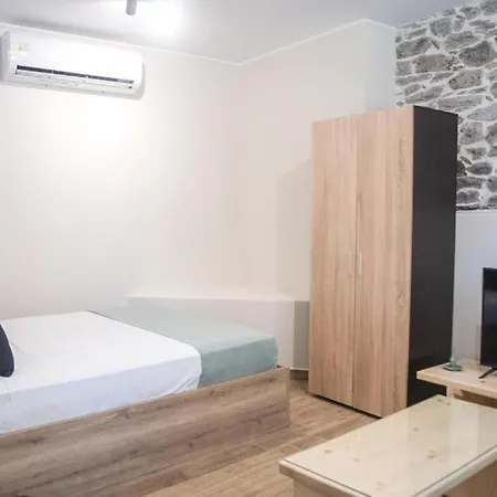 Agiopetra Lofts *
