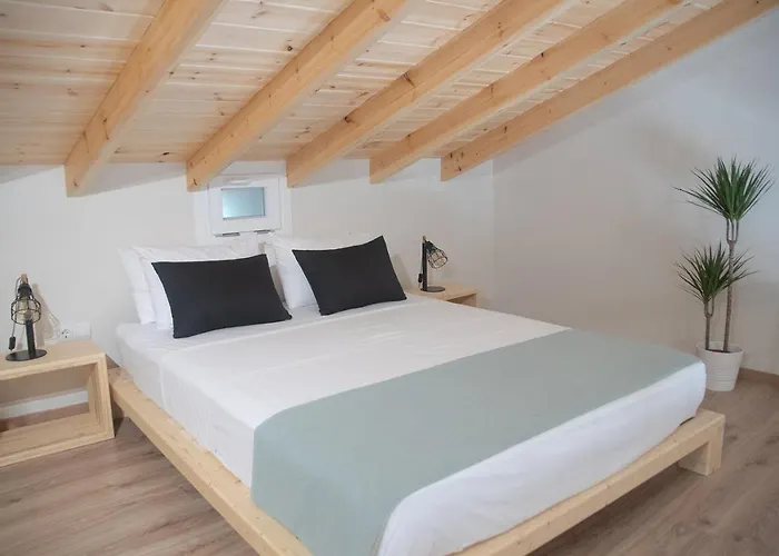 Agiopetra Lofts شقة *