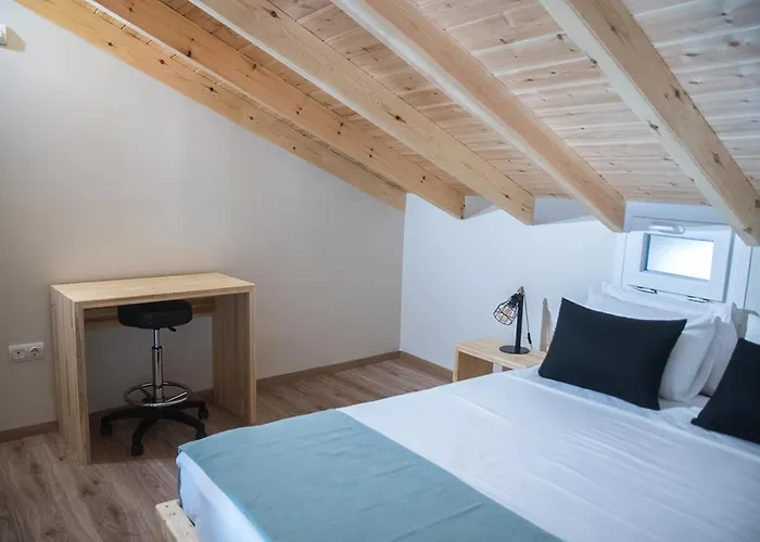 Agiopetra Lofts * كافالا