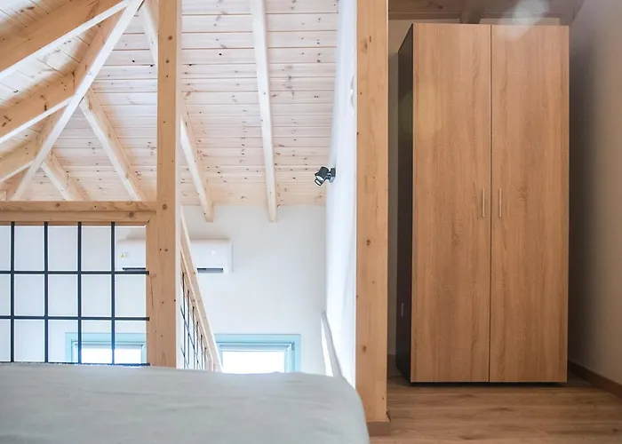 شقة Agiopetra Lofts كافالا