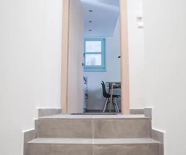 Agiopetra Lofts شقة
