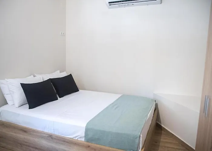 شقة Agiopetra Lofts