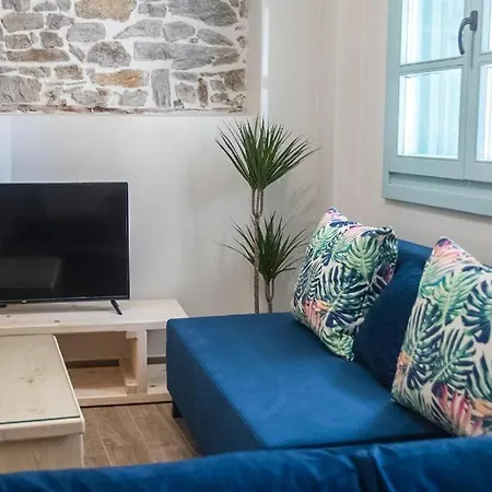 Agiopetra Lofts *